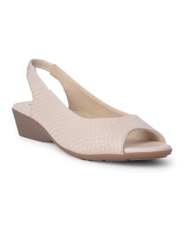 Bata Women's Wedge Heel Sandal - White (5Uk)