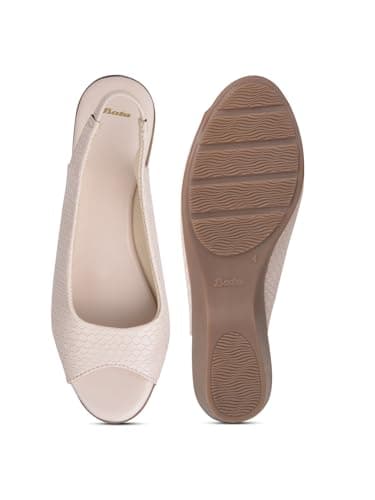 Bata Women's Wedge Heel Sandal - White (5Uk) 4