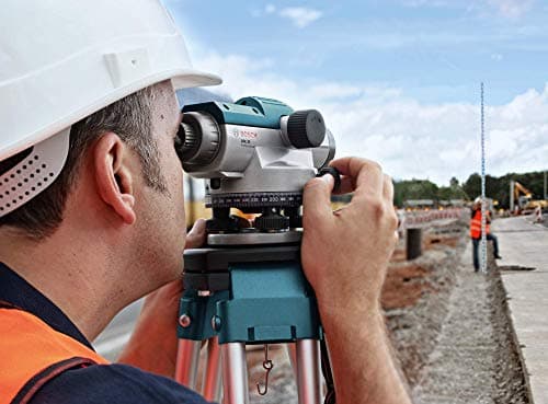 Bosch GOL 32D 32x Optical Level Kit with Indian Make Tripod and Levelling Staff 4