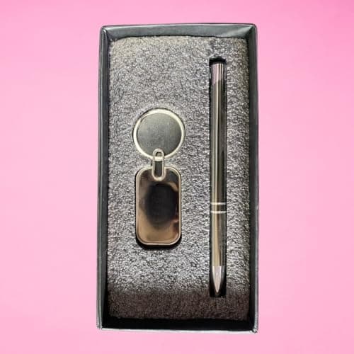 Personalized Keychain With Pen Silver,Custom Name Keychain,Engraved Keyring,Initial Keychain Anniversary Gift,Birthday Gift For All,Pen&Key Chain Gift Set For Gifting With Box,Name (Metal) 2