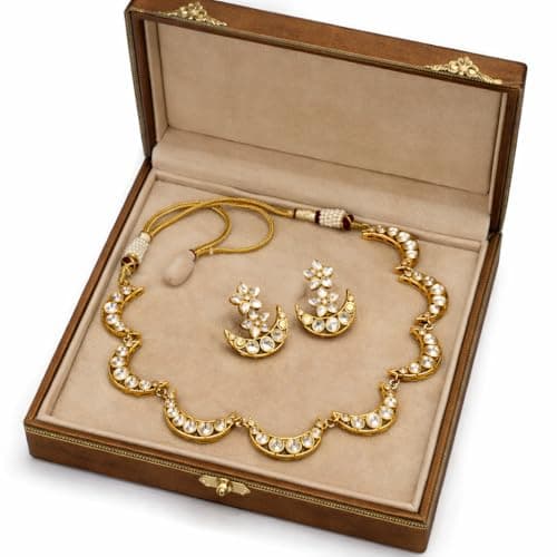 Visaga Aura Premium Traditional Kundan Crescent Moon Necklace Set for Women | Gold Plated White Stone Ethnic Jewellery with Matching Earrings | Indian Bridal Wedding Festive Statement Necklace 6