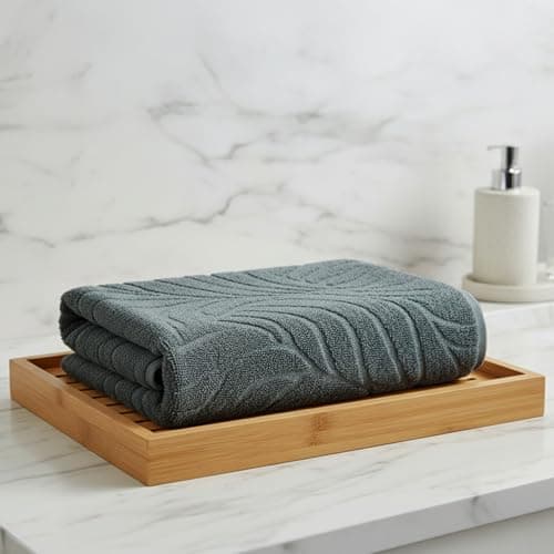 amazon basics Jacquard Ripples Bath Towels, Nature Green 100% Cotton, 500 GSM, 75cm x 150 cm (‎BHE33-BT-NTGN)
