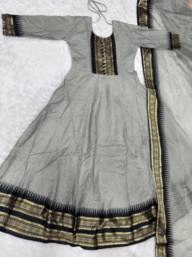 Shreeaanta Elegant Zari Jacquard Weaving Gown for Women with Lace Border Dupatta | Traditional Indian Ethnic Wear for Wedding, Festival, Party & Special Occasions (in, Alpha, M, Regular, Cream) 5