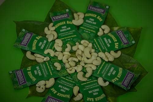 Yooku Hunger Bar – Paan Cashew Protein & Energy Bar | Indian Fusion Snack | No Added Refined Sugar | Zero Preservatives | Pack of 10 (35g Each) 3