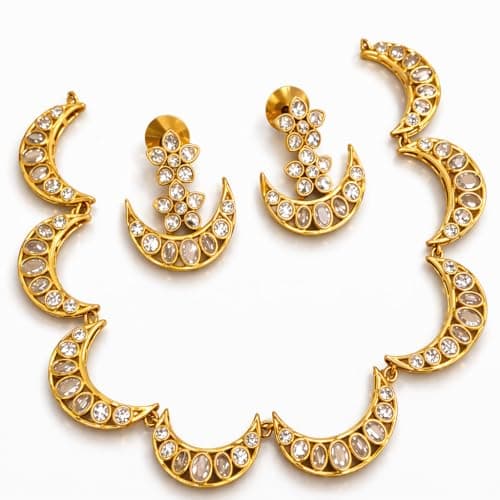 Visaga Aura Premium Traditional Kundan Crescent Moon Necklace Set for Women | Gold Plated White Stone Ethnic Jewellery with Matching Earrings | Indian Bridal Wedding Festive Statement Necklace