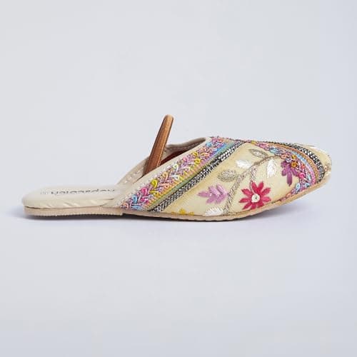 Hopscotch Girls Beige Pastel Bloom Embroidered Ethnic Jutis (UK Size:13) 4