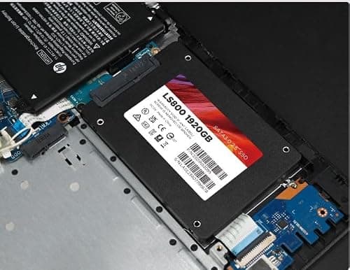 Lenovo LS800 NAND SATA SSD 240 GB, 3 Years Warranty, 6.35 cm (2.5-inch) 4