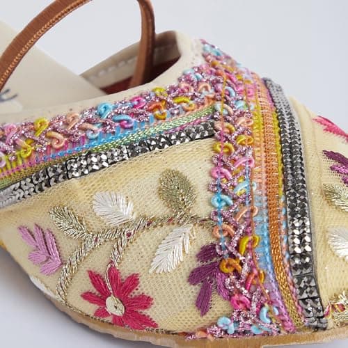 Hopscotch Girls Beige Pastel Bloom Embroidered Ethnic Jutis (UK Size:13) 3