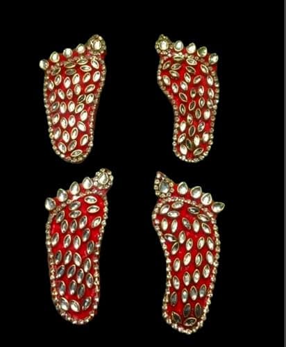 Atheena.Aris Maa Laxmi ji Charan | Maa Lakshmi Kundan Charan Kundan Laxmi Paduka | Laxmi ji Charan for Prosperity and Wealth | Devi Charan for Diwali puja Janmashtmi Navratri Dussehra (Pack of 2) 3