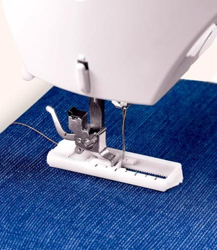 SINGER 2250 Tradition Zig-Zag Sewing Machine, 10 Built-in Stitches, 23 Stitches Functions (White) with 70W Powerful motor & Feed dog with 106 Teeth in 6 Rows-Get Free Online Interactive Class 6