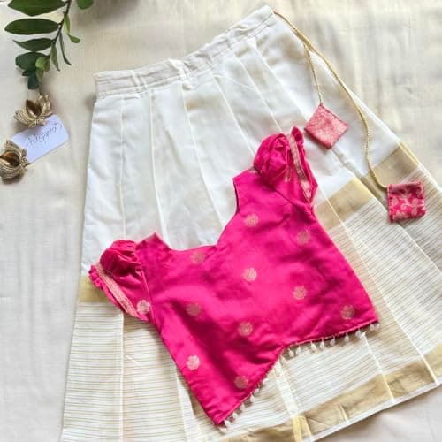 Picksparrow Pattu Pavadai Kerala Kasavu Lehenga for Girls Onam (3-4 Years) 3