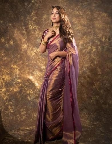 Elegant Women’s Saree with Traditional Design | Lightweight Ethnic Saree for Festivals, Parties & Weddings |SL_204 3