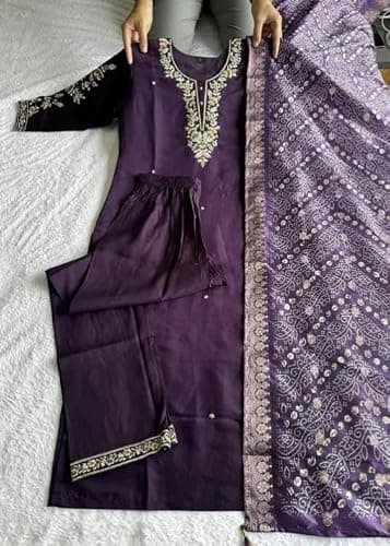 Magenta Women Embroidered Kurta with Dupatta Set | Ethnic Straight Kurti for Festive Wedding Party Casual Wear | Traditional Indian Outfit 3/4 Sleeve Size - XXL 3