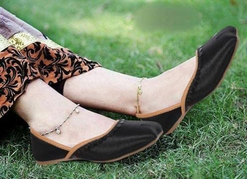 CatBird Women's Black Lace Work Ethnic Shoes Traditional Mojari Punjabi Jutti 8 UK 2